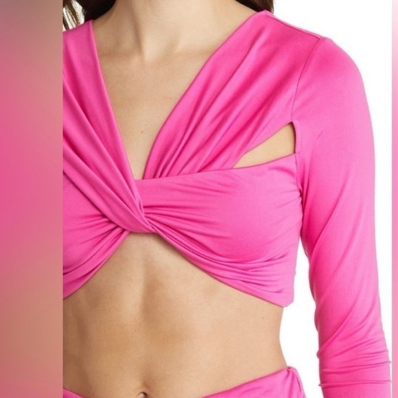 NWT- Area Stars Pink Criss Crossed Cropped Long Sleeve Sz M - Picture 3 of 12